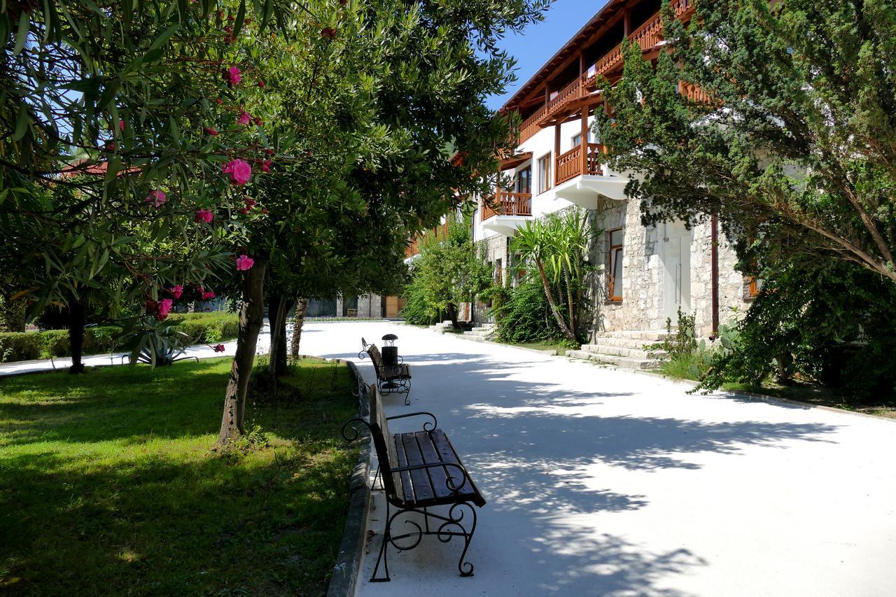 Hotel Abaata Gagra Exterior foto